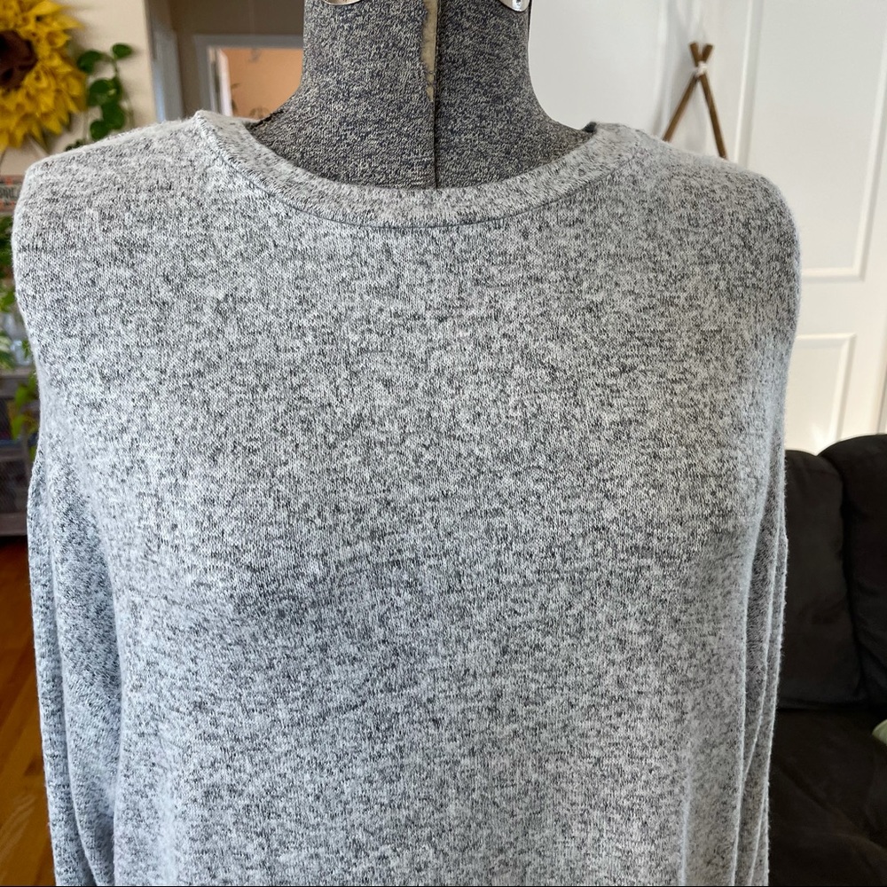 S, M, L NWT SUPER SOFT LONG SLEEVE TOP NWT - Picture 4 of 8